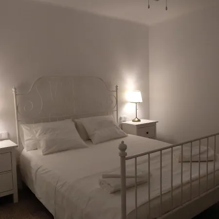 2 Cal Genis - Wifi Apartament Montmajor