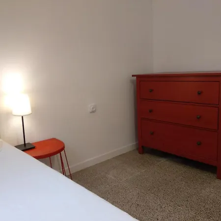 2 Cal Genis - Wifi Apartment
