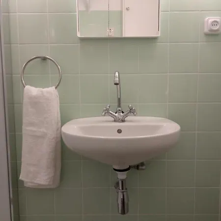 2 Cal Genis - Wifi Apartment *